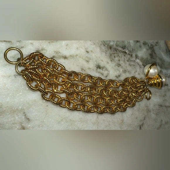 Vintage Chunky Gold Tone Faux Pearl Charm Dangle bracelet - Picture 8 of 12